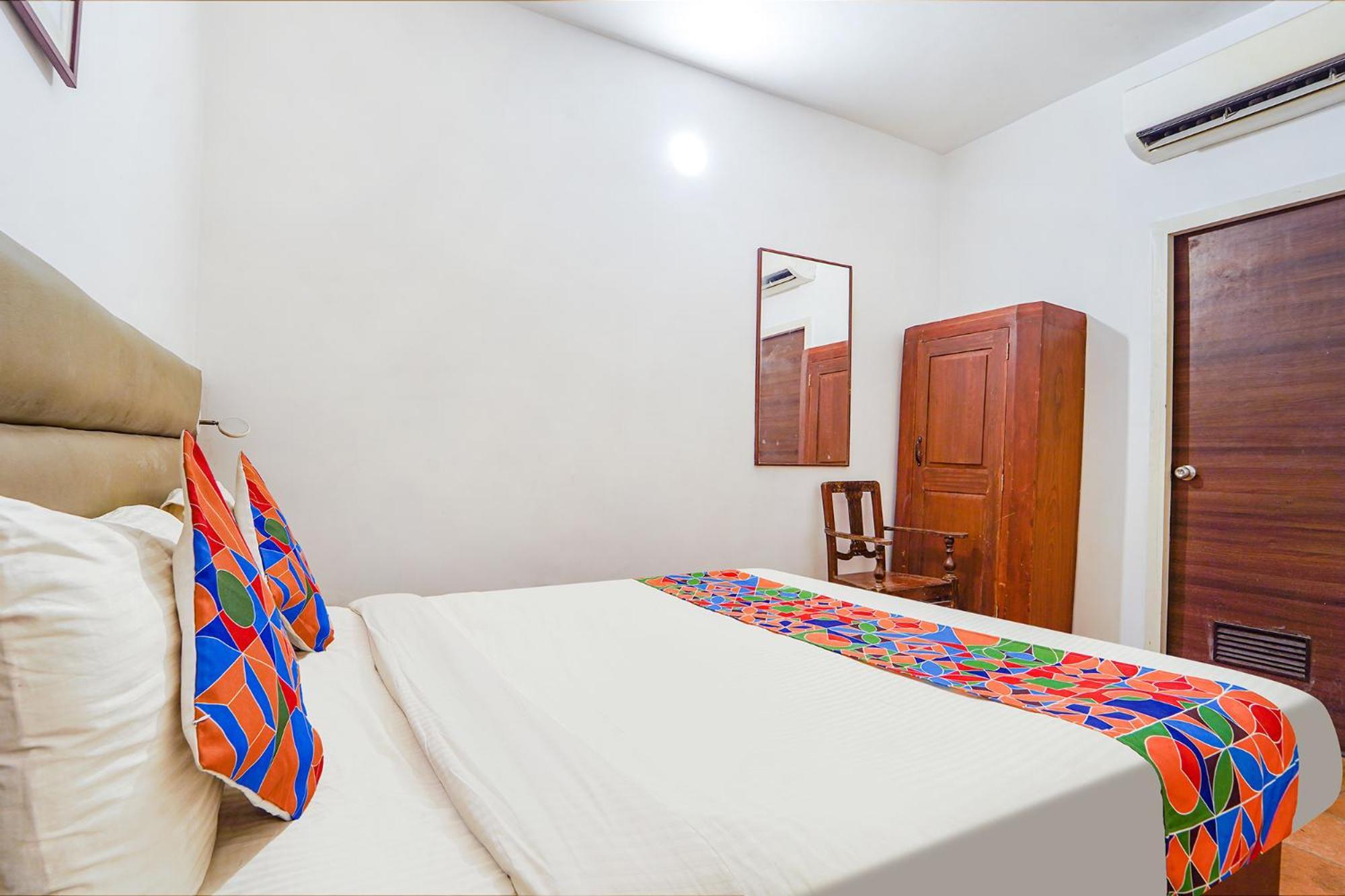 Fabexpress Le Aham Boutique - Auroville Beach - 600M Puducherry Eksteriør billede